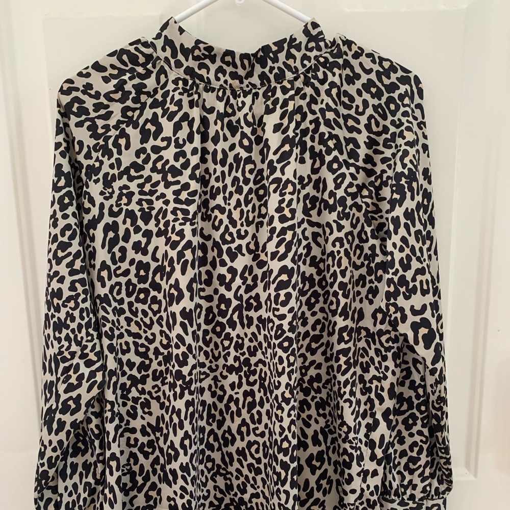 BNWT Loft satin cheetah print tunic top